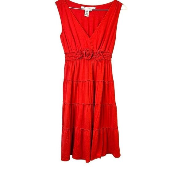 Max Studio Dresses & Skirts - Max Studio V Neck Sleeveless Layered Red Sheath Dress Size Medium